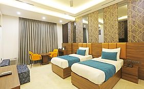 Hotel Armani Free Airport Pickup Aur Drop